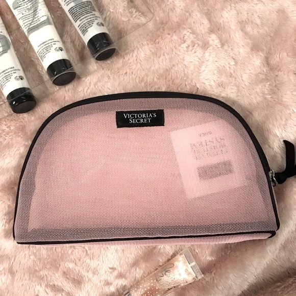 Victoria's Secret Body Treatment Lotion Scrub Wash Spa Gift Set Kit - Picture 2 of 16